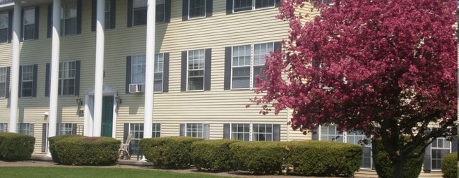 Manor Village Apartments - Manor Village Apartments