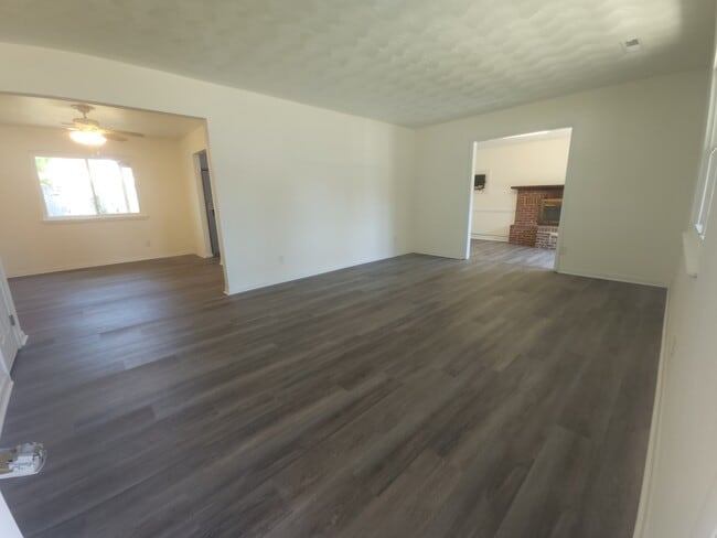 Photo - 846 Drawbridge Dr