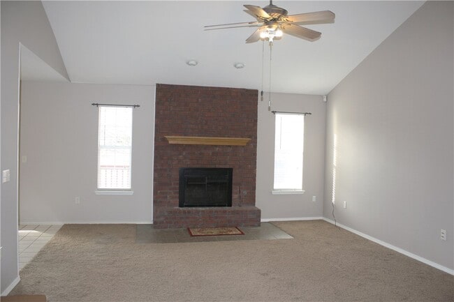 Photo - 2736 Jean St