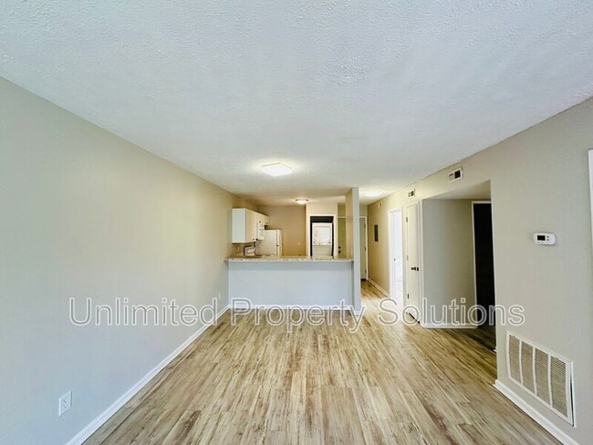 Photo - 213 Sunn Aire Ct