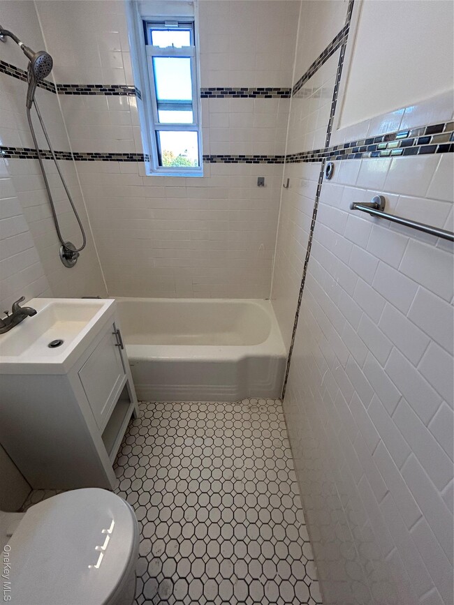 Photo - 210 Pelham Rd Unit 5P