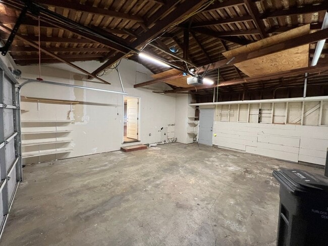 Building Photo - 3-bedroom single story in Turlock!