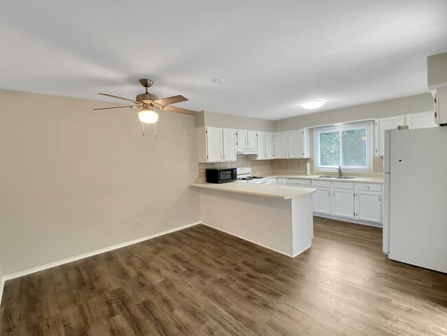 Photo - 36934 Illinois Rte 59