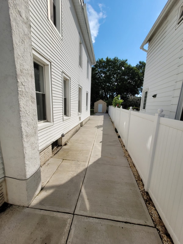 Photo - 211-213 Montgomery Ave Unidad 211