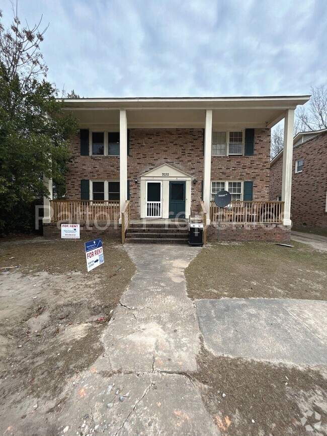 Building Photo - 7032 Fairmont Rd Unit A Rental