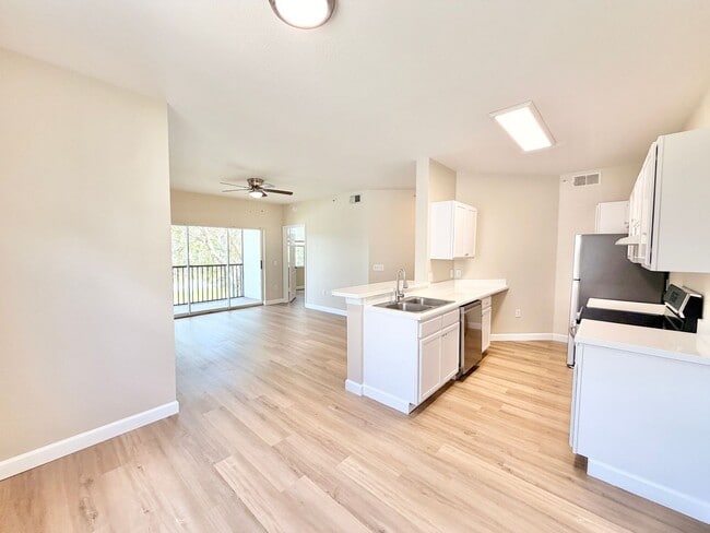 Photo - 7925 Preserve Cir