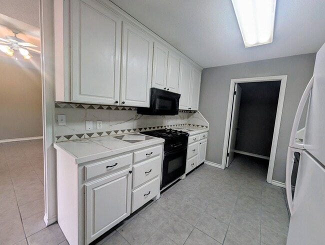 Photo - Coming Soon! 3/2