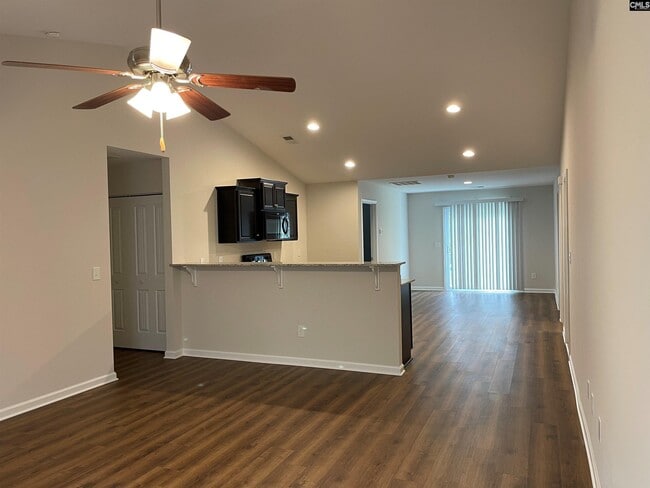 Photo - 304 Jubilee Clock Dr