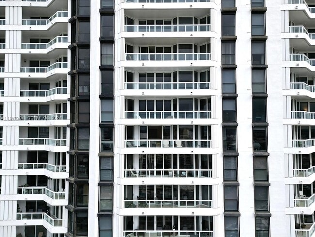 Photo - 21055 Yacht Club Dr Unit 2607