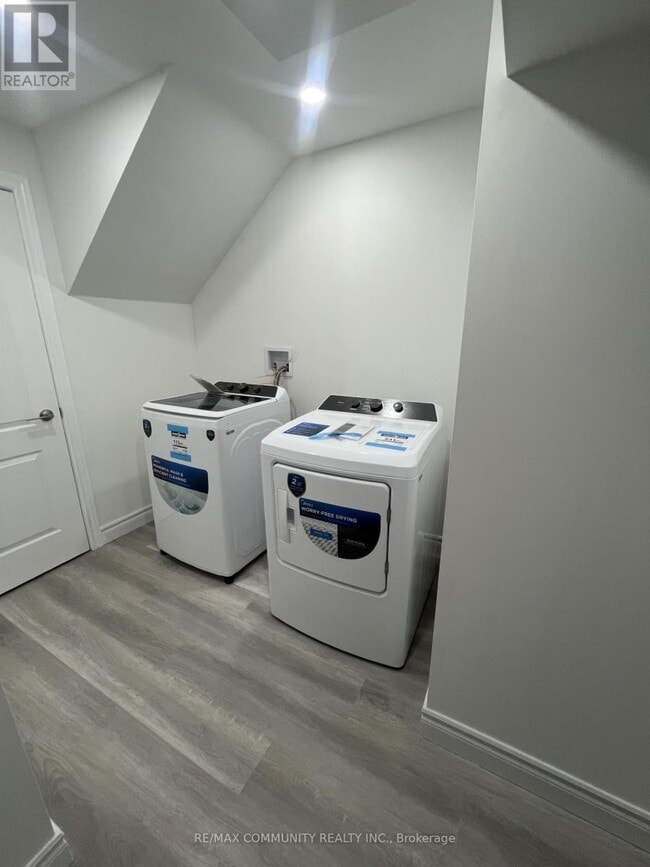 Photo - 387 Tennant Cir