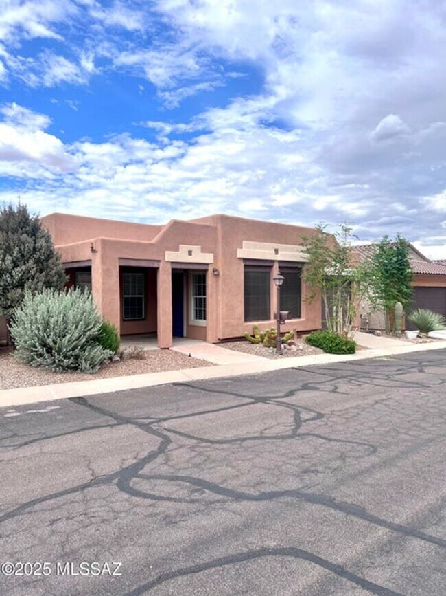 Photo - 1254 W Calle De Sotelo