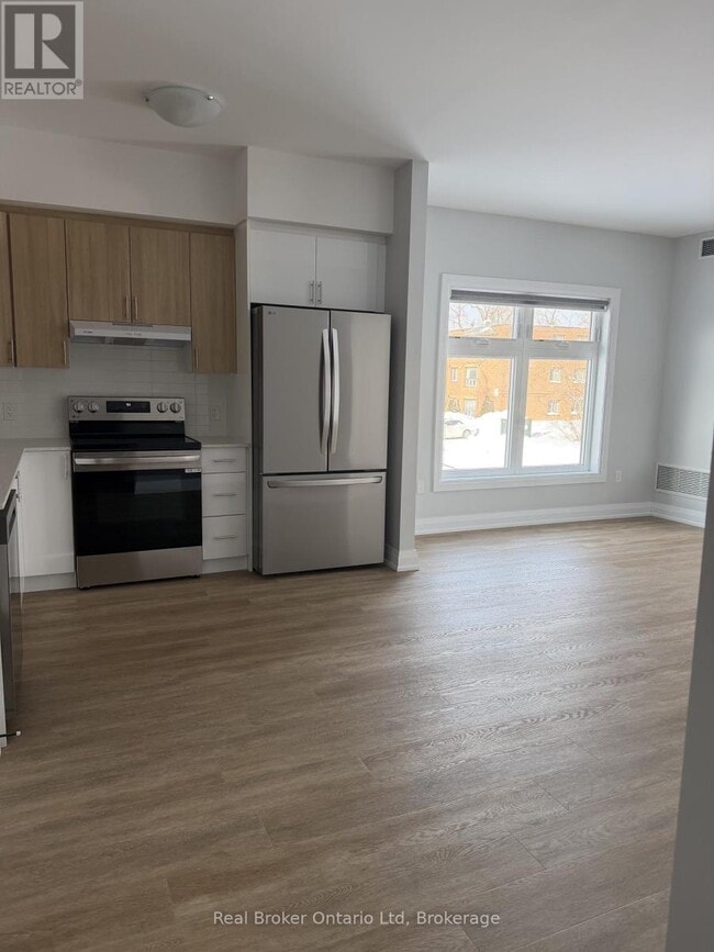 Photo - 60 Donald St Unit 201