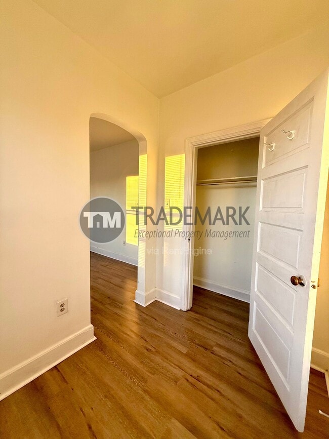 Photo - 137 S 2nd St Unit 2