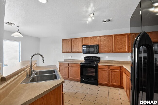 Photo - 22066 W Solano Dr