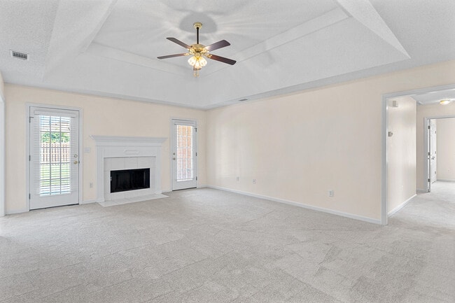 Photo - 224 Taylor Cir