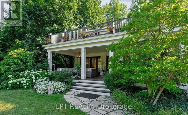 Photo - 268 Chartwell Rd