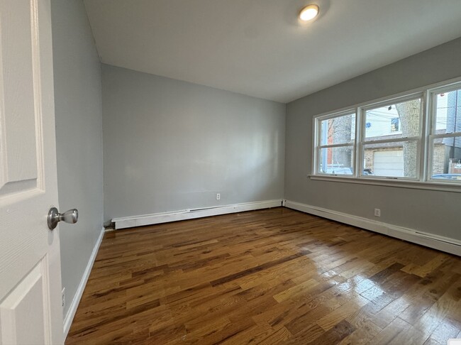 Photo - 12 Meadow St Apartments Unit 1