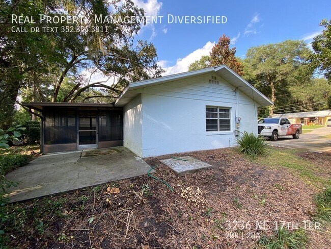 Photo - 3236 NE 17th Terrace