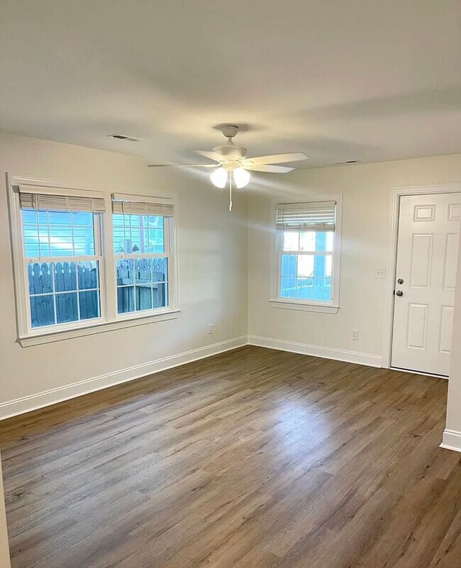 Photo - 3 Bed 1 Bath Single Family Brick Home
