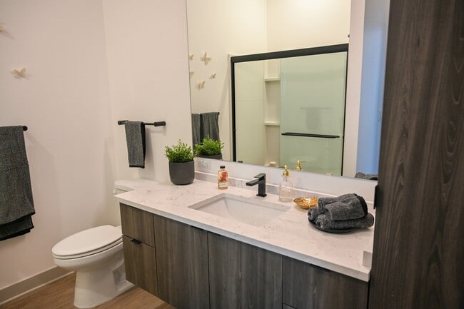 BridgeWalk Apartments
