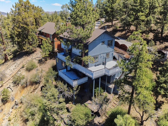 Building Photo - 509 Wallace Ln