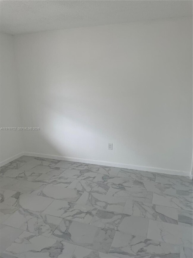 Photo - 20725 NE 8th Ct Unit 203-11