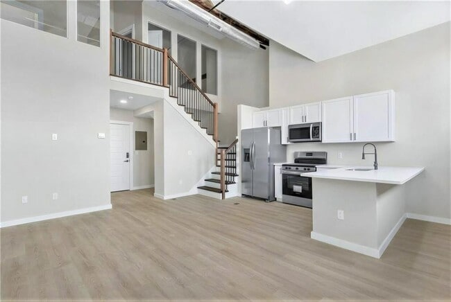 Building Photo - 72 Kendrick Ave