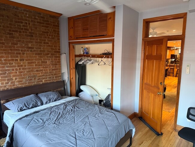 Building Photo - 222 Willow Ave Unit 4A