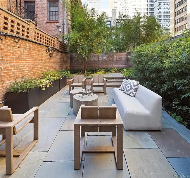 Photo - 543 3rd Ave Unidad ID1058845P