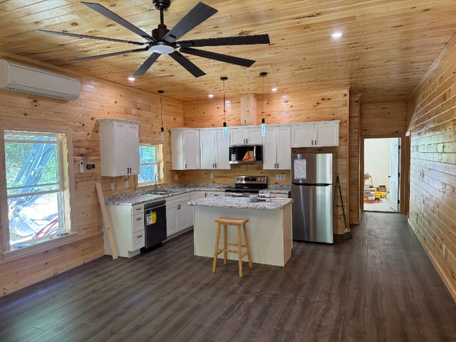 Building Photo - 20 Tower Rd