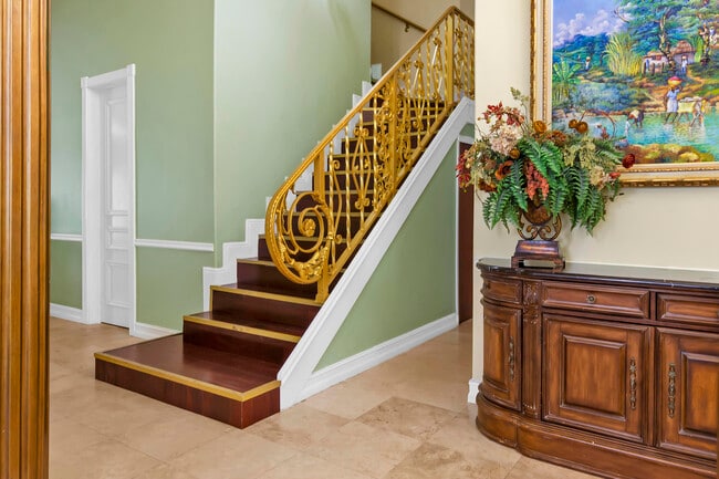 Photo - 12121 70th Pl N