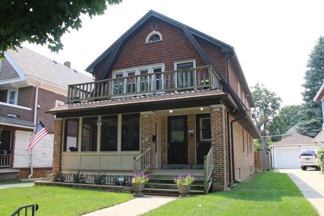 Building Photo - 2641 N 61st St Unit 2641