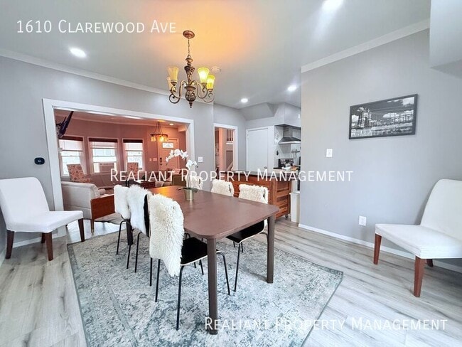 Photo - 1610 Clarewood Ave