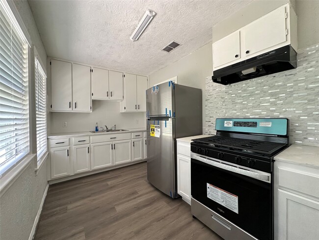 Photo - 3723 Cosby St