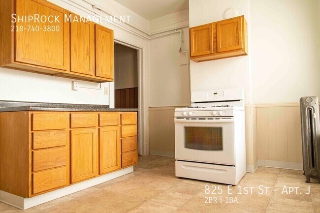 Photo - 825 E 1st St Unidad Apt. J