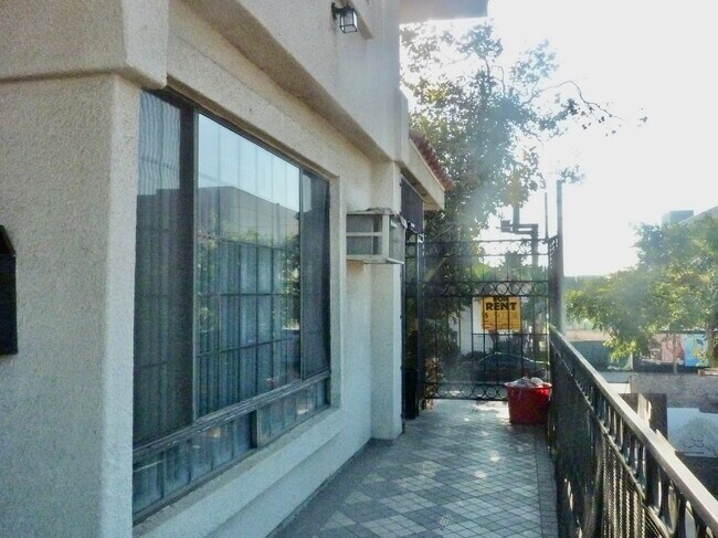 Photo - 3648 Motor Ave