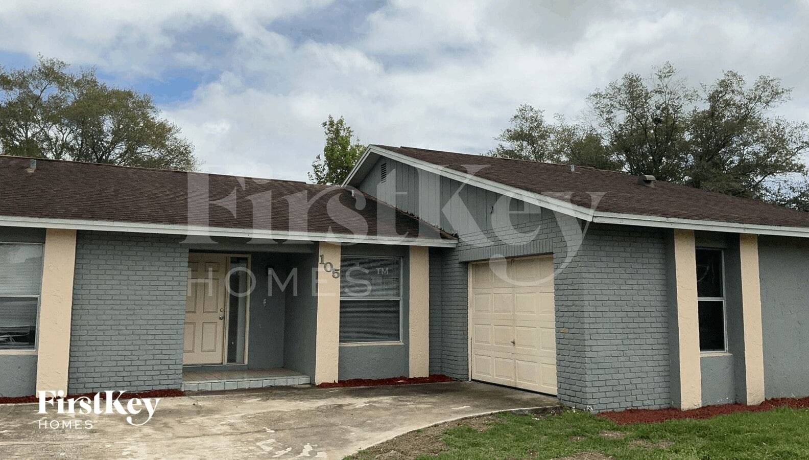 Photo - 105 Alcala Dr