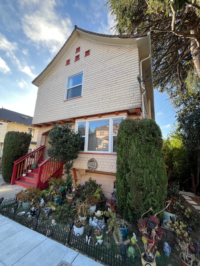 Building Photo - 337 Oakland Ave Unit 337 Rental