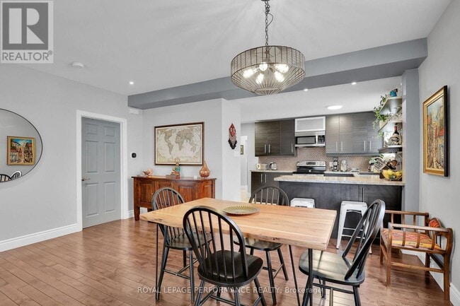 Photo - 165 Laval St Unit 165