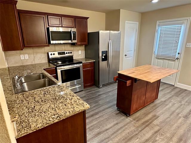 Photo - 1052 Decker Dr