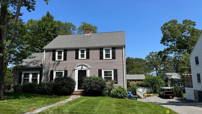 Photo - 139 Laurel Dr House