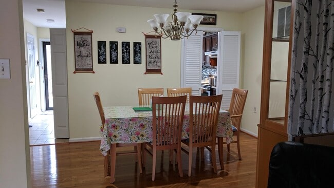 Photo - 13914 Woods Run Ct