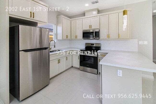 Photo - 2002 E 1st St Unit 2