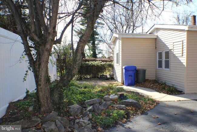 Photo - 7330 Sycamore Ave