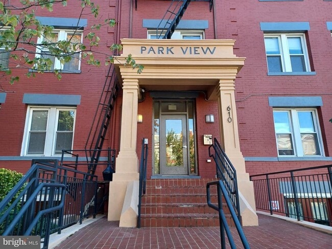 Building Photo - 610 Irving St NW Unit 203 Rental