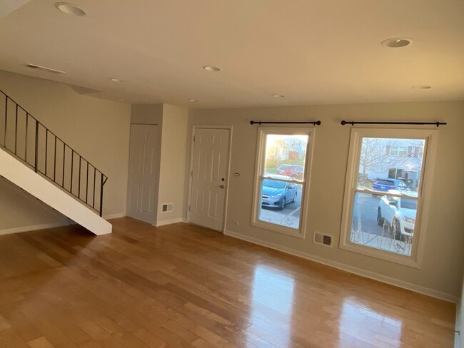 Photo - 1838 Jamestown Cir Unit 1838 Jamestown Cir