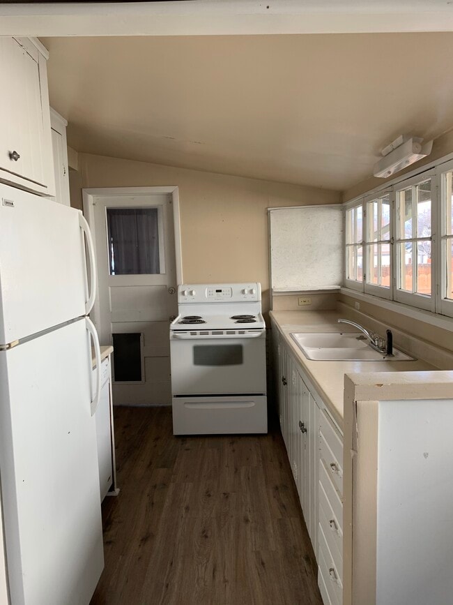 902 Ouray Ave Unit 2