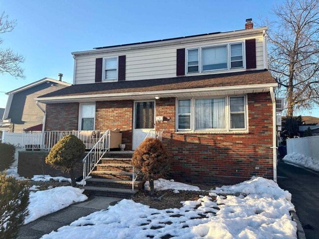 Photo - 30 E Kennedy St