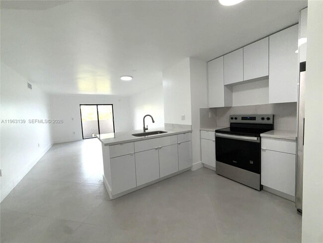 Photo - 15969 NW 64th Ave Unit 313