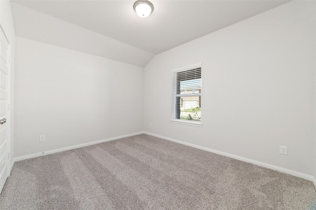 Photo - 21519 Carbone Ln